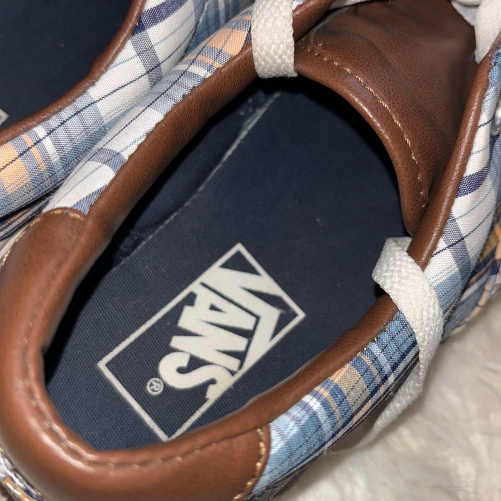 Vans Unisex Plaid & Leather Canvas Sneaker, Size US Men 6.5, US Women 8 - Picture 7 of 16